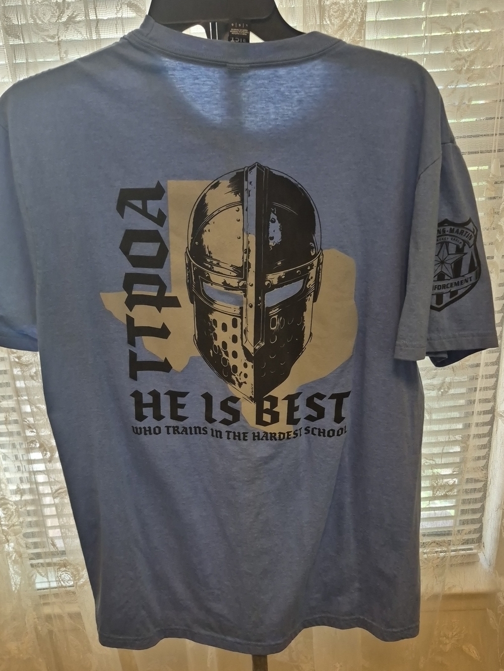 DIST RICT He Is Best Men's Graphic T-Shirt - Light Blue Large
